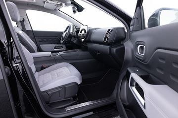 Voertuigafbeelding 6