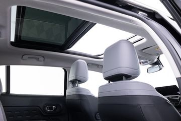 Voertuigafbeelding 8