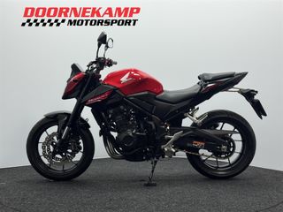 Voertuigafbeelding 8