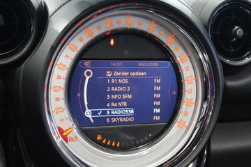 Voertuigafbeelding 12