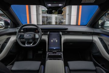 Voertuigafbeelding 10