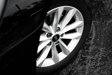 Voertuigafbeelding 6