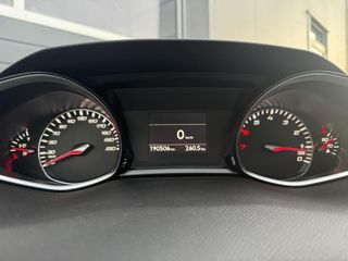 Voertuigafbeelding 9