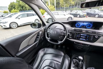 Voertuigafbeelding 17