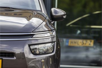 Voertuigafbeelding 3