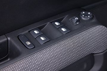 Voertuigafbeelding 7