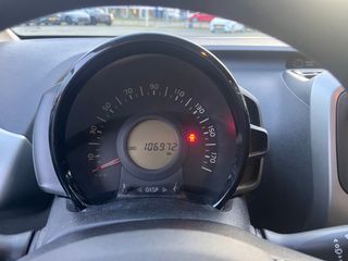 Voertuigafbeelding 4