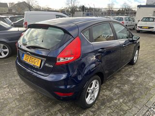 Voertuigafbeelding 3