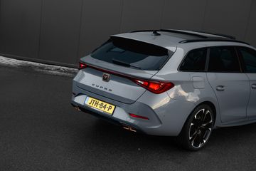 Voertuigafbeelding 6