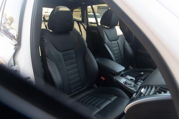 Voertuigafbeelding 32