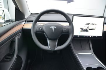 Voertuigafbeelding 13