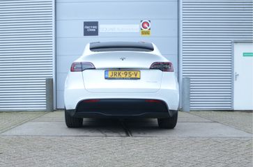 Voertuigafbeelding 8