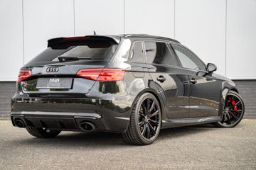 Voertuigafbeelding 3