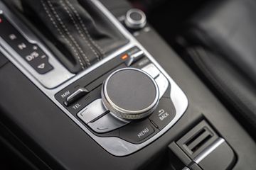 Voertuigafbeelding 37