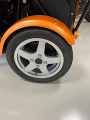 Voertuigafbeelding 6