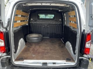 Voertuigafbeelding 8