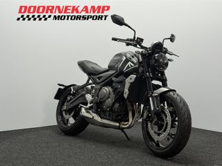 Voertuigafbeelding 2