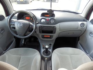 Voertuigafbeelding 4