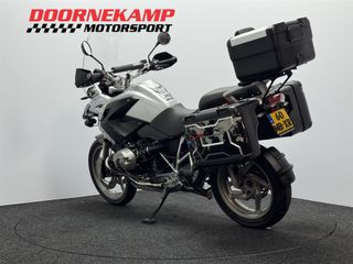 Voertuigafbeelding 10