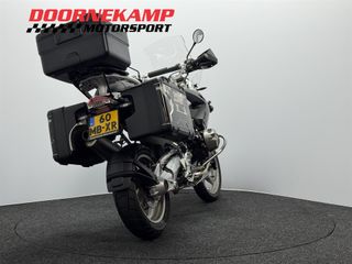 Voertuigafbeelding 13