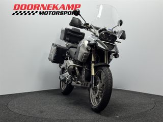 Voertuigafbeelding 3