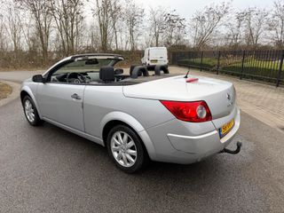 Voertuigafbeelding 6