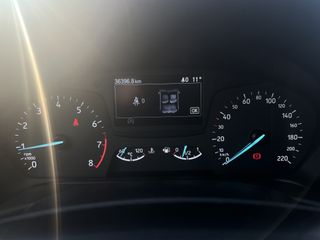 Voertuigafbeelding 12