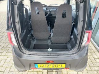 Voertuigafbeelding 9