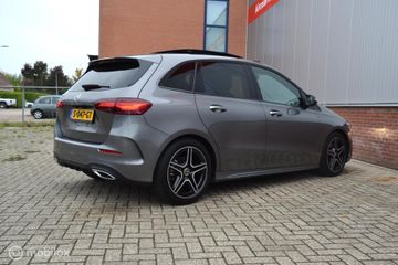 Voertuigafbeelding 38