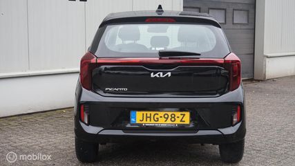 Voertuigafbeelding 5