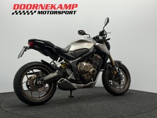 Voertuigafbeelding 15