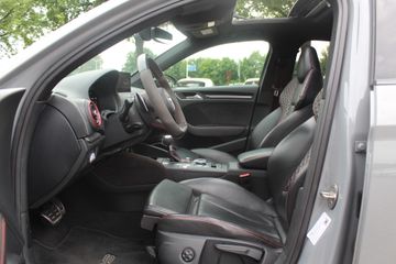 Voertuigafbeelding 10