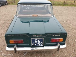 Voertuigafbeelding 8