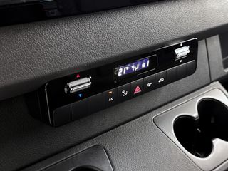 Voertuigafbeelding 8