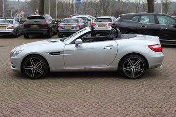 Voertuigafbeelding 4