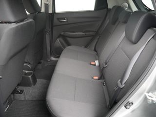 Voertuigafbeelding 8