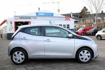 Voertuigafbeelding 2