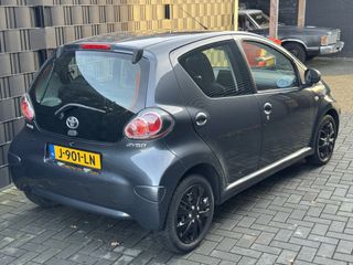 Voertuigafbeelding 4