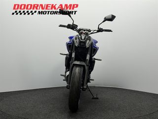 Voertuigafbeelding 4