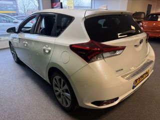 Voertuigafbeelding 3