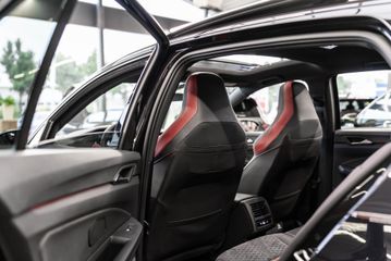 Voertuigafbeelding 12