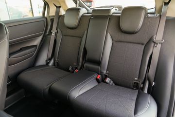 Voertuigafbeelding 6