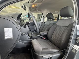 Voertuigafbeelding 5