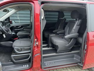 Voertuigafbeelding 8