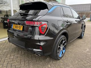 Voertuigafbeelding 6