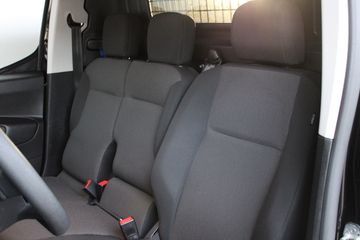 Voertuigafbeelding 9