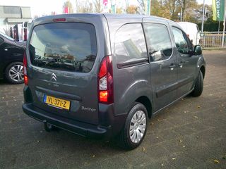 Voertuigafbeelding 4