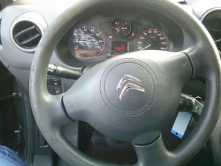 Voertuigafbeelding 9