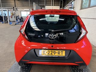 Voertuigafbeelding 6