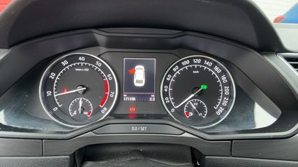 Voertuigafbeelding 6